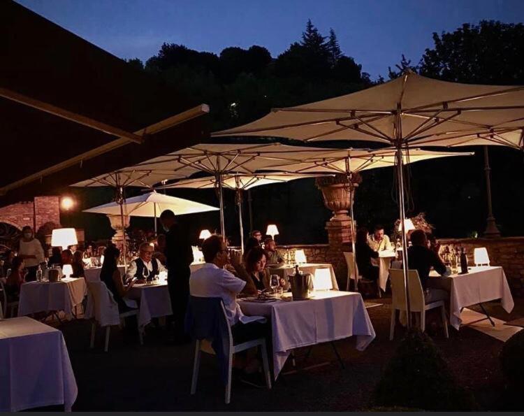 La Ribezza Boutique Hotel (Adults Only) Монфорте-д'Альба Экстерьер фото