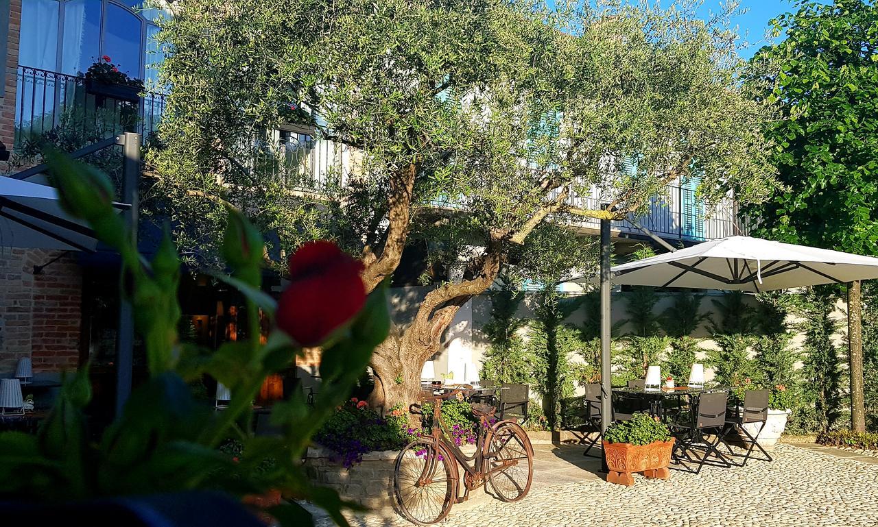 La Ribezza Boutique Hotel (Adults Only) Монфорте-д'Альба Экстерьер фото
